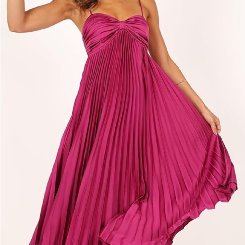 Petal & Pup Pink Pleated Spaghetti Strap Midi Dress
